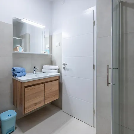 Beautiful In With Wifi Apartment